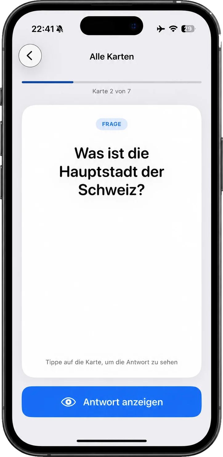 LearnFlip auf dem iPhone: Lernkarte mit der Frage, Antwort noch verdeckt